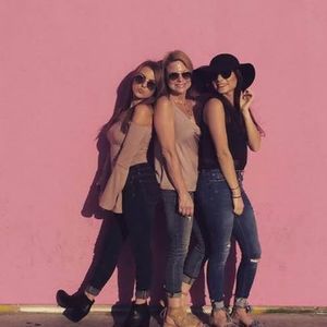 Meet your Posher, Denise